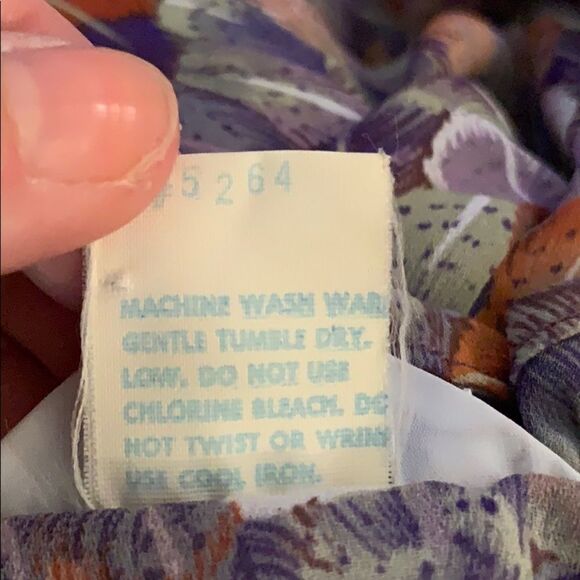 Vtg 70s Alexandria ruffled neck polyester blouse - Picture 8 of 8